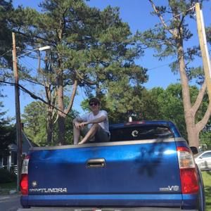 Meet your Posher, Liam